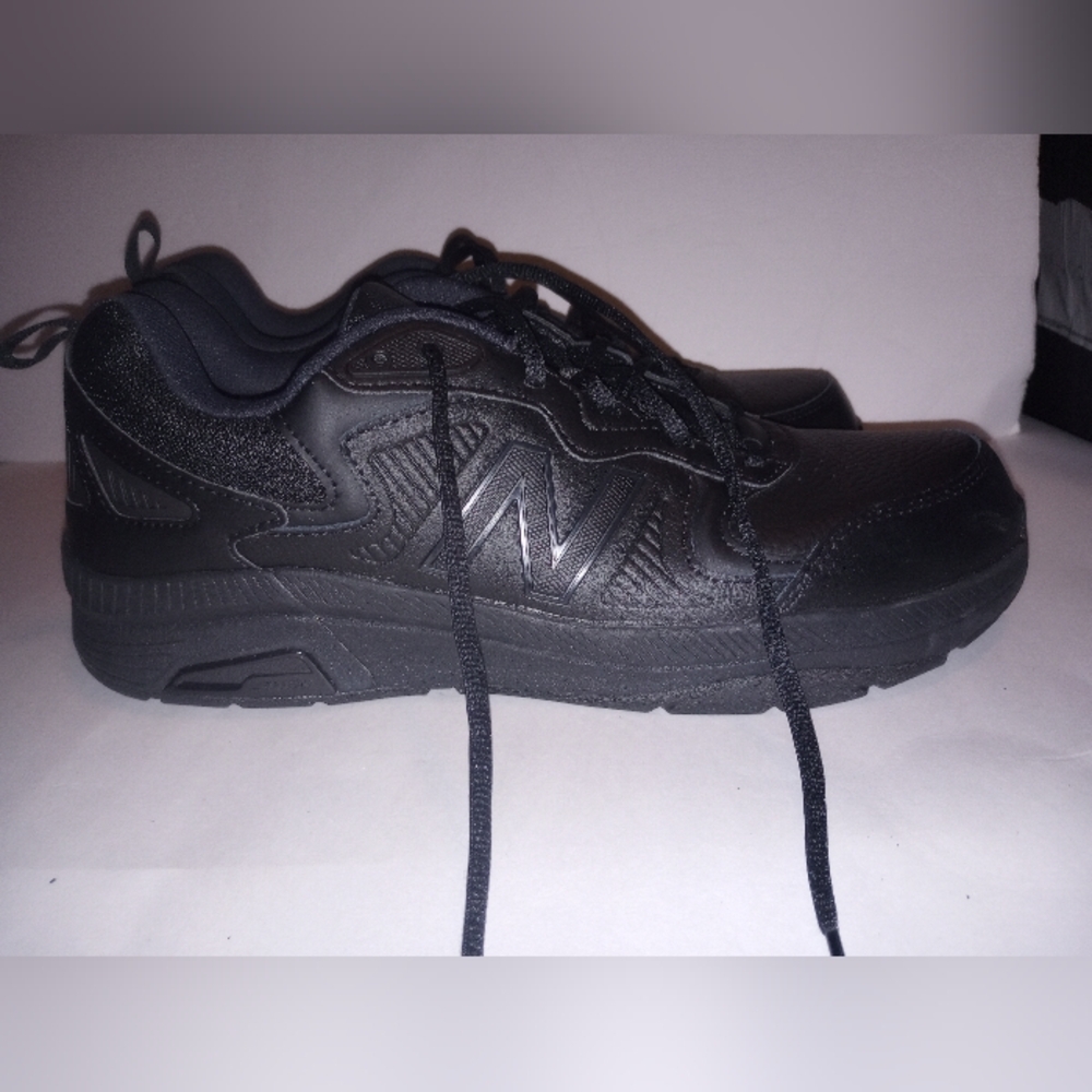New Balance Mens 857 V3 Casual Comfort Cross Trainer Black/Black 9.5 XX-Wide main image 1